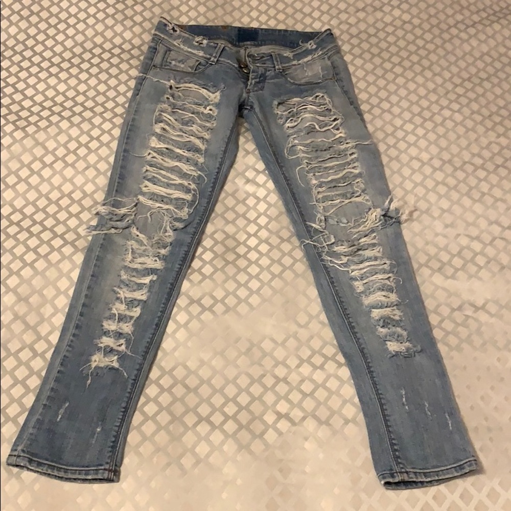 Low rise jeans